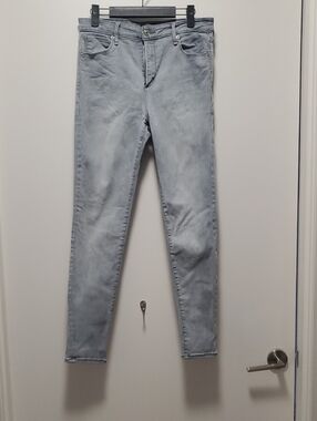 Abercrombie & Fitch Light Gray Skinny Jeans